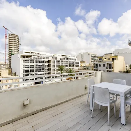 Fleur De Mai Penthouse With Large Terrace In Gzira דירה Ta Xbiex