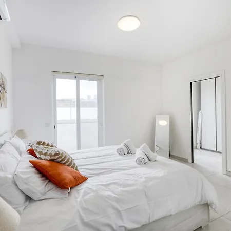 Fleur De Mai Penthouse With Large Terrace In Gzira Apartment *
