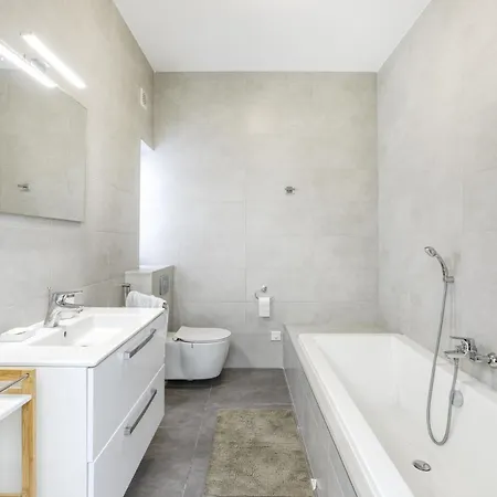 Fleur De Mai Penthouse With Large Terrace In Gzira Apartment Ta Xbiex
