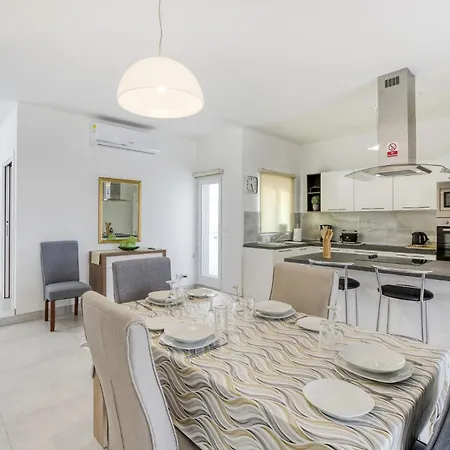 Apartment Fleur De Mai Penthouse With Large Terrace In Gzira Ta Xbiex